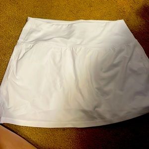 white, 90 degresss size m